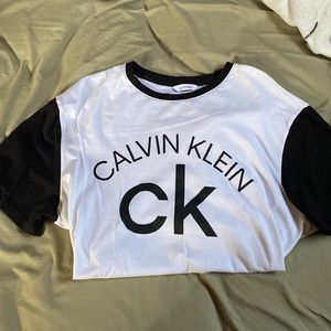 Calvin Klein Tee